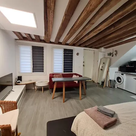 Apartment Star Paris